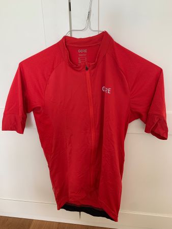 GORE Wear Fahrradtrikot C7 Grösse M in rot 🚴‍♂️