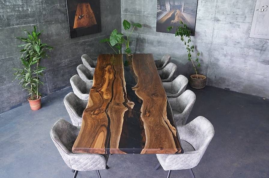 Tavoli: River Table aus Nussbaum - Handgefertigtes Unikat – Usato da Walchwil venduto da Swissdesign_Haag 3