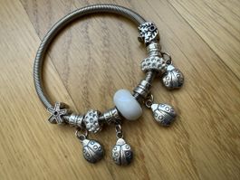 Hübsches Armband mit Käfer Anhänger, neuwertig