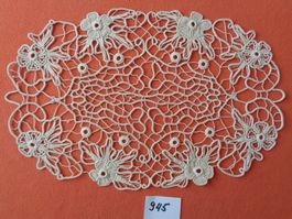 Makramee - Handarbeit – Untersetzer 44 cm. x 29 cm.