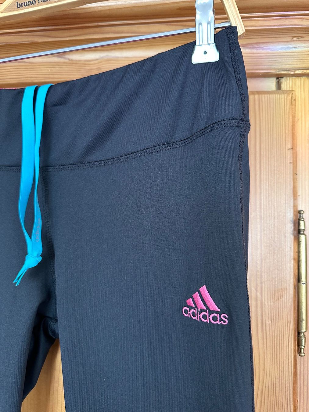 Adidas Leggings: Gr L ADIDAS Trainingshose Climacool Climachill – Gebraucht aus Rickenbach b. Wil von sunneschii_ 1
