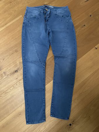 Please Jeans