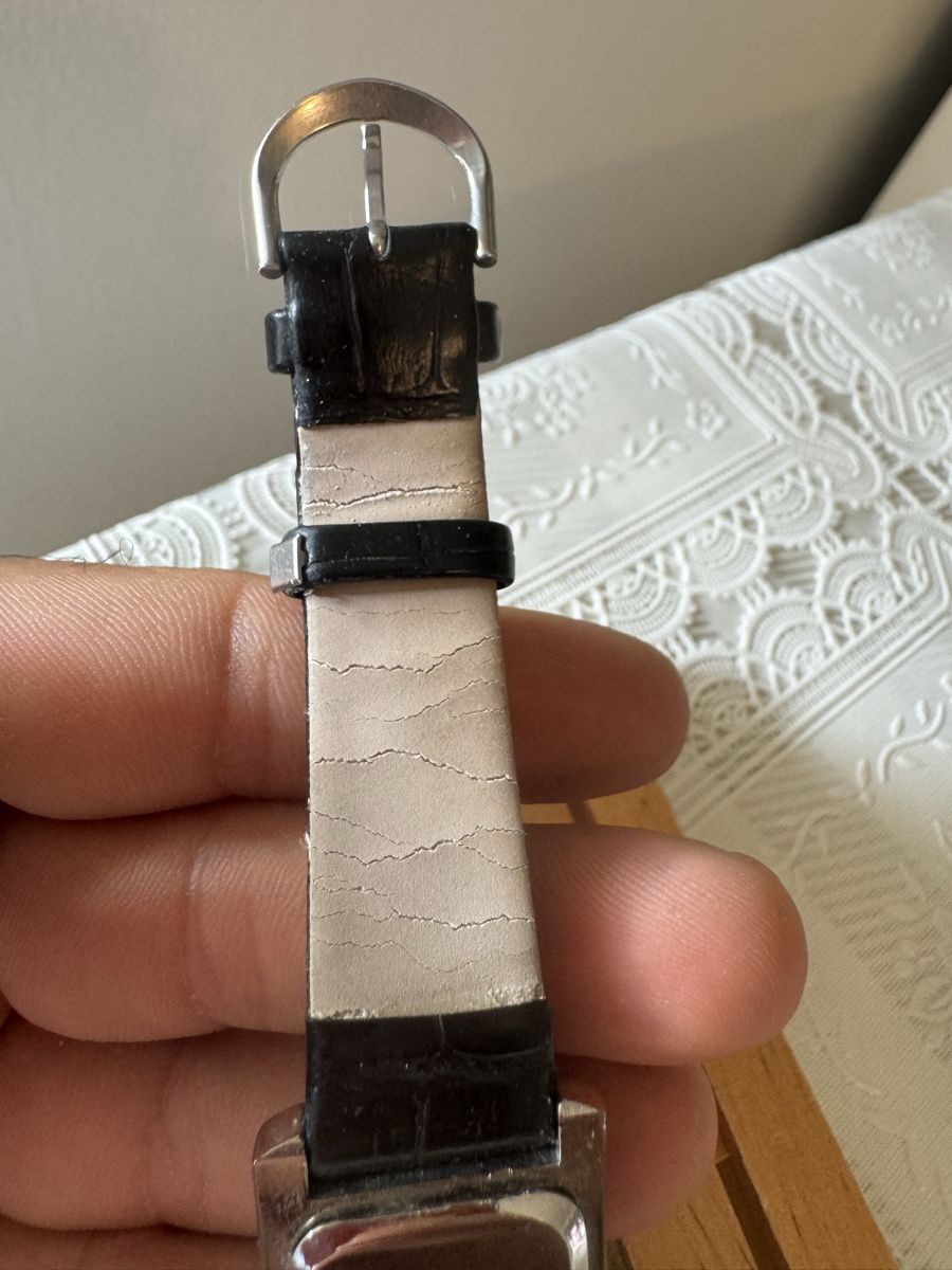 Montres: Time Trends Quartz Watch Rectangular Silver Case – D'occasion à Gerlafingen par naj_vj8s 8
