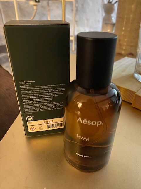 Aesop Profumi & Eau de Toilette: Aesop Hwyl Eau De Parfum Spray 50 ml – Nuovo e nell'imballaggio originale da Arlesheim venduto da arbel 1