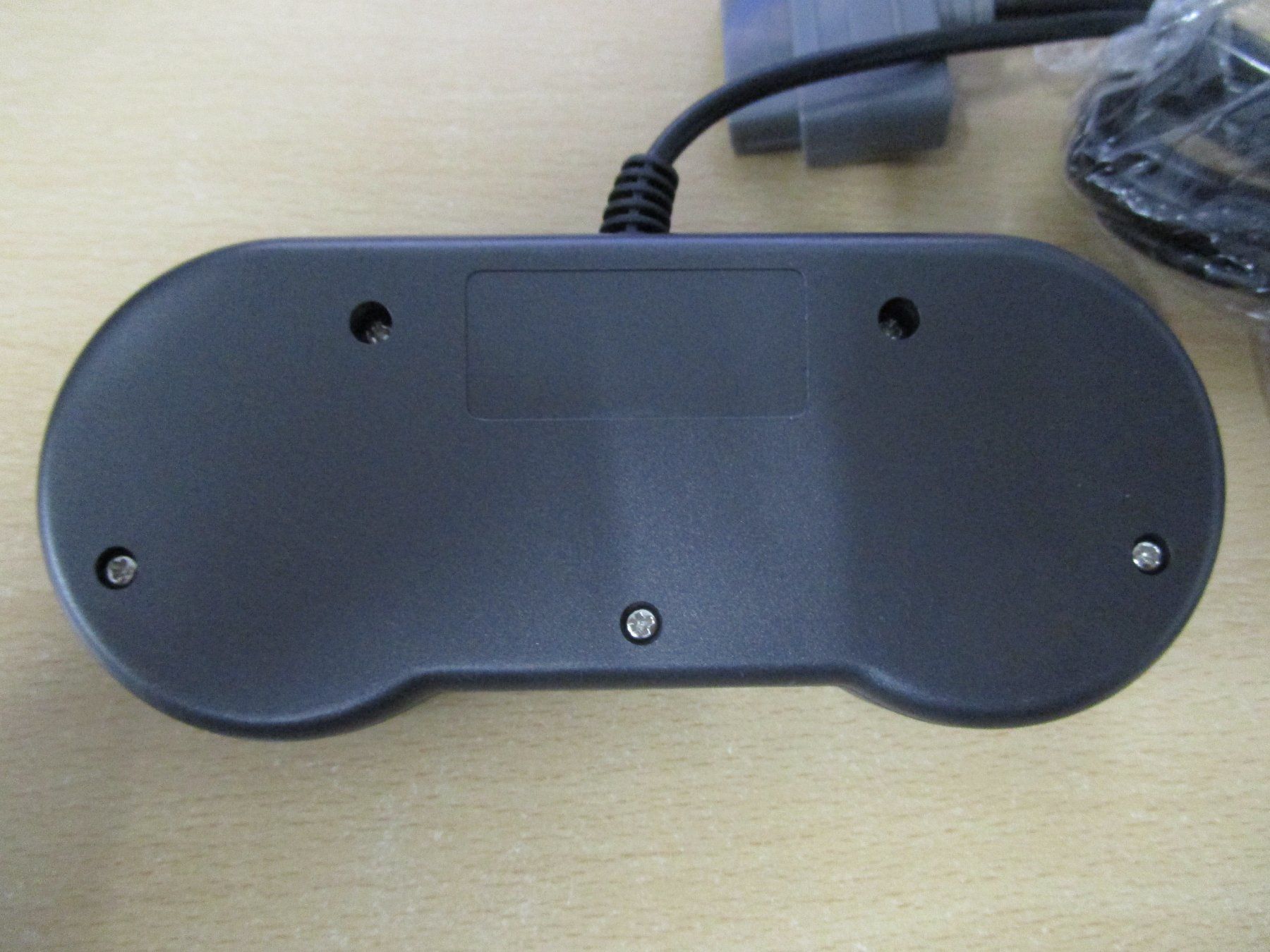 Controller: Super Nintendo Controller schwarz - SNES Pad Joypad Neu – Nuovo (secondo la descrizione) da Goldau venduto da agestuffer 2