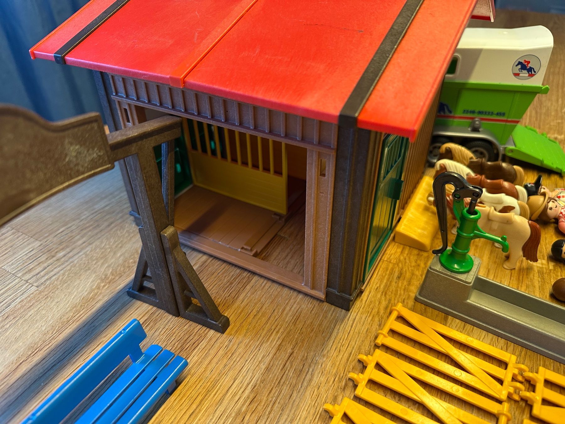 Playmobil Spielzeuge: Playmobil Bauernhof – Gebraucht aus Winkel von Tatanof 2