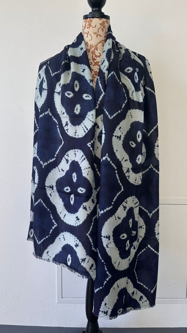 Foulard & Sciarpe: CACHEMIRE sciarpa RIBASSO DI PREZZO!! – Nuovo (secondo la descrizione) da Arzo venduto da Mima70