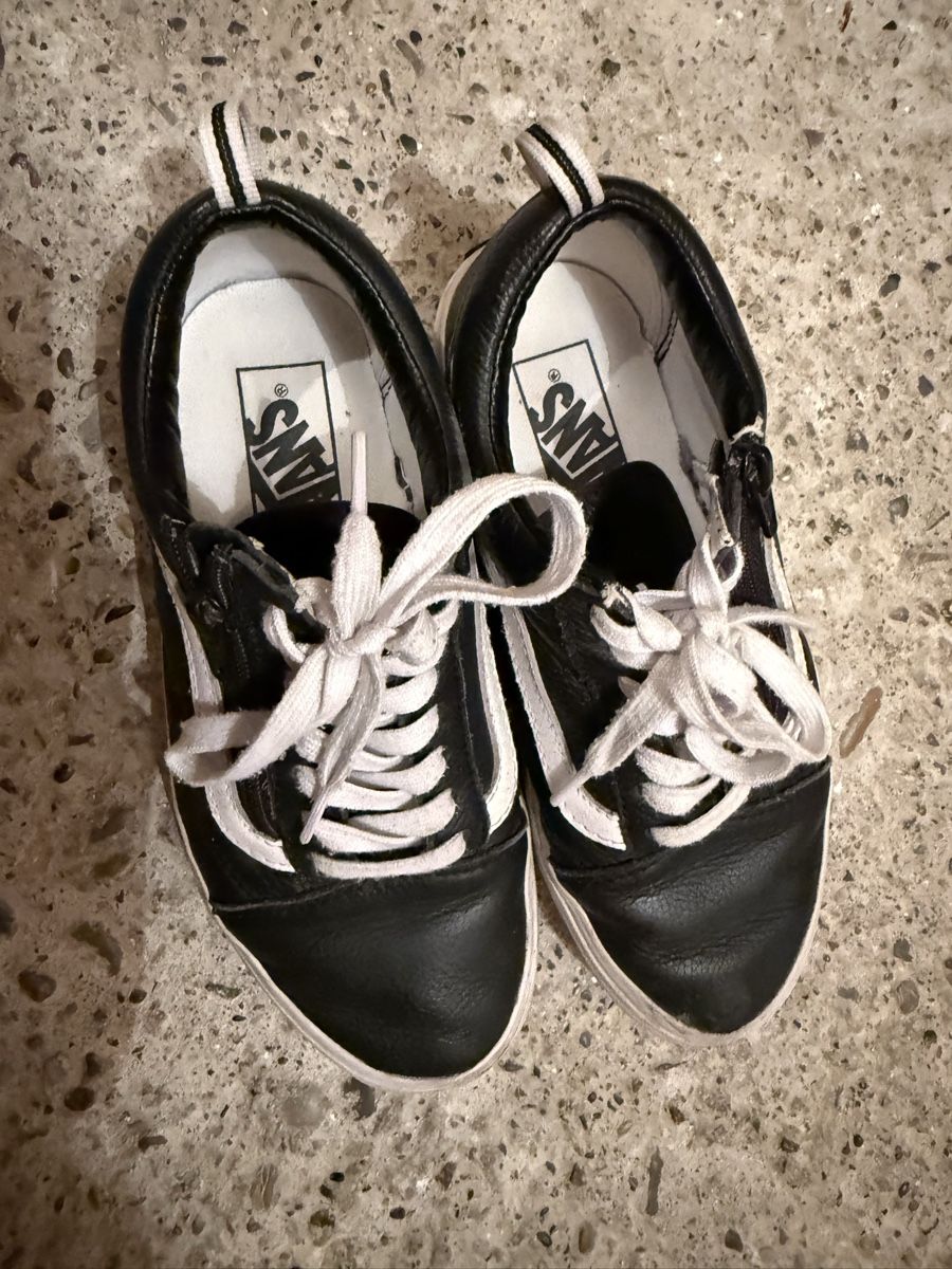 Vans Scarpe da donna: LIMITED Vans Skool Leather Black White Sneakers – Usato da Dübendorf venduto da zhe_69pd