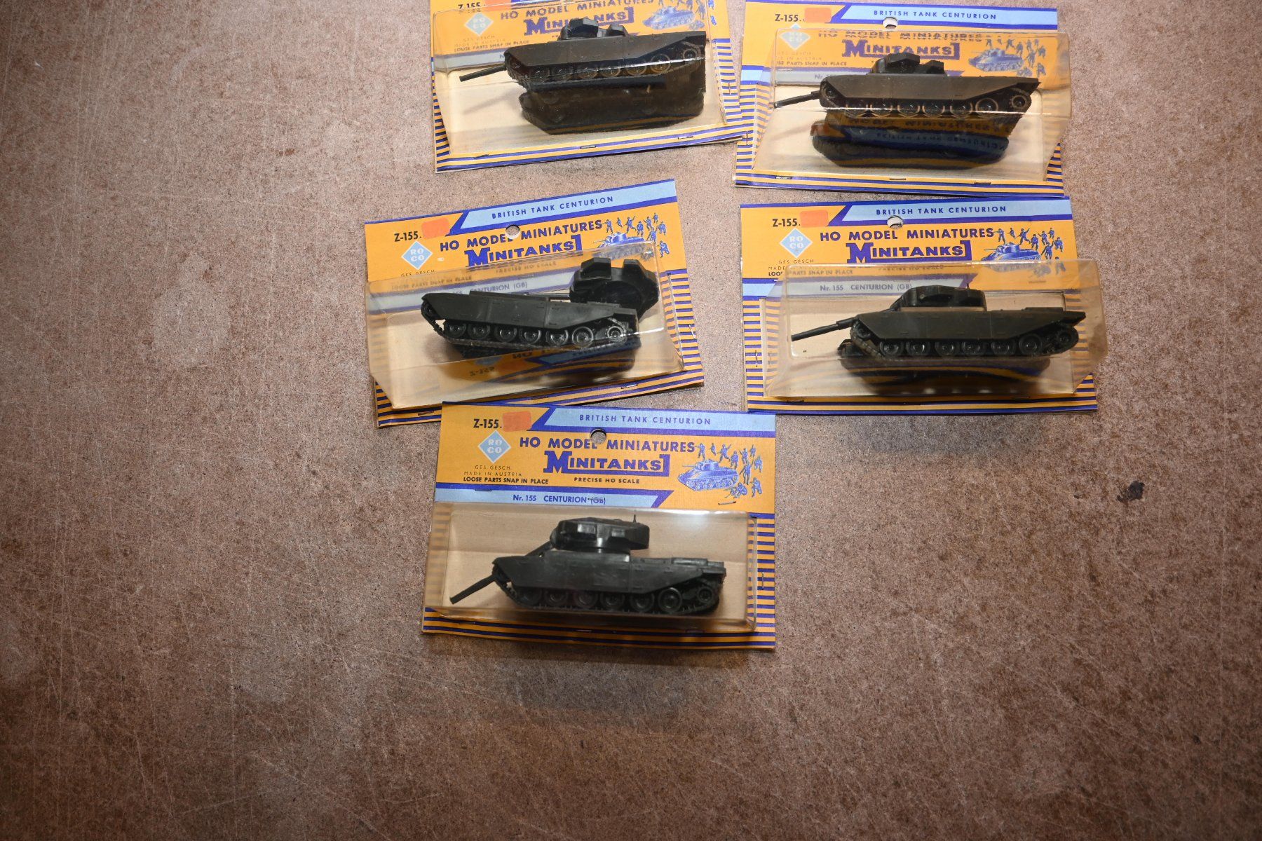 Roco Modellini di ferrovie: HO Minitanks British Centurion 5 Stk. Konvolut – Usato da Laupen ZH venduto da Zmoewe 2