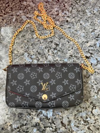 Handtasche
