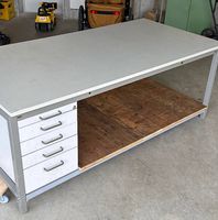 Werkbank mit Schubladenstock