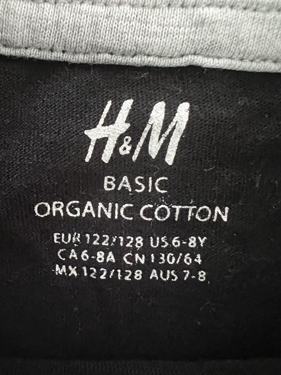 H&M Camicie, T-shirt & Polo: H&M BASIC T-SHIRT SCHWARZ GR 122 – Usato da Basel venduto da theo-g77 1