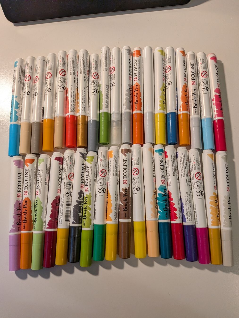 Penna & Evidenziatori: 36 Ecoline Brush Pens, assortiert – Usato da Bülach venduto da _livia