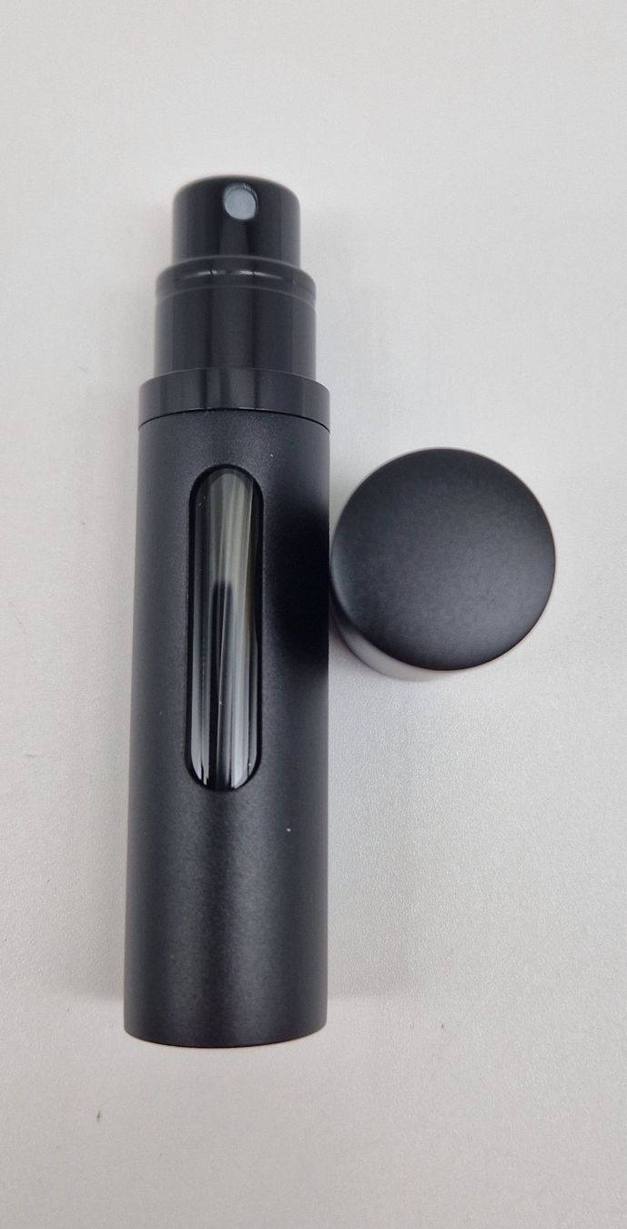 Flaconi: Mini Parfüm Flasche - 5ml / Nachfüllbar (schwarz) – Nuovo e nell'imballaggio originale da Niederglatt ZH venduto da K1r7 1