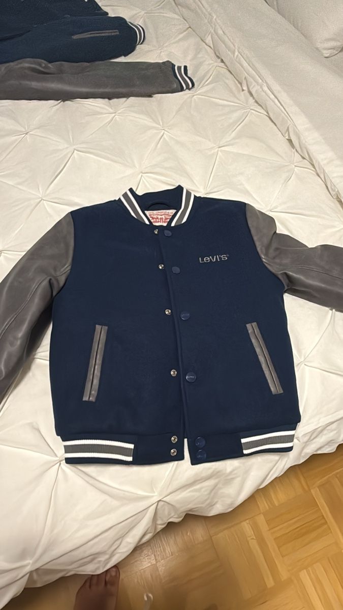 Vestes: Levis Jacke – Neuf avec emballage d'origine à Basel par nl5_6bbx