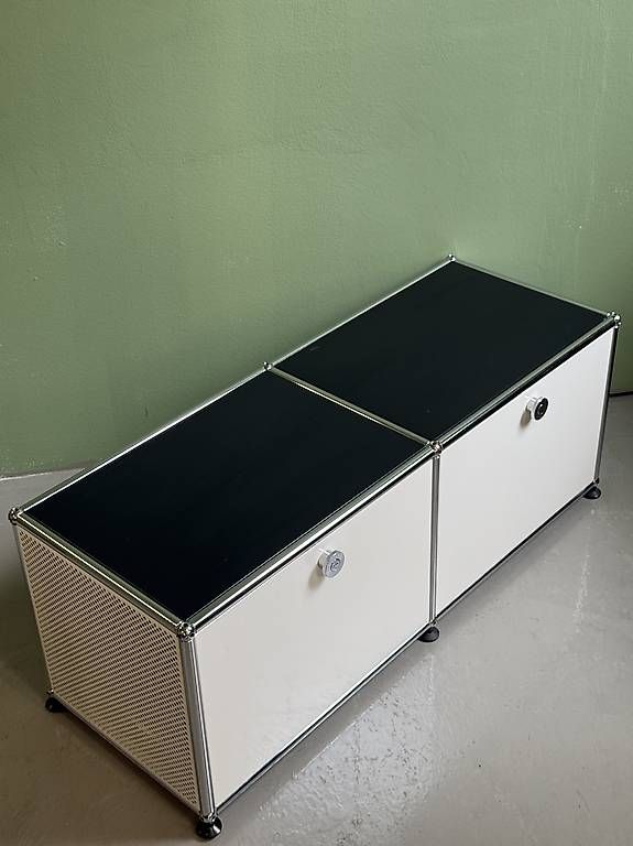 Meubles TV: USM Haller Lowboard – D'occasion à Glattbrugg par q-aderdesign