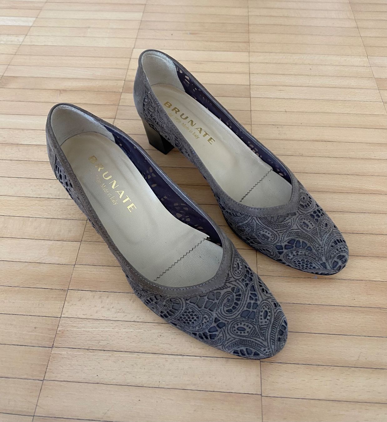 Brunate Scarpe da donna: Brunate Pumps Damen Gr. 37.5 – Usato da Frauenfeld venduto da LIL_NA 1