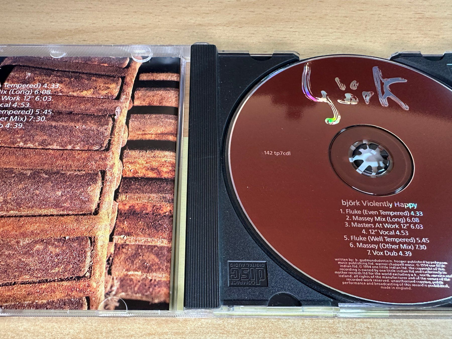 CDs: J0 Björk – Violently Happy - Single CD – Gebraucht aus Rikon im Tösstal von Alpenmutz 2