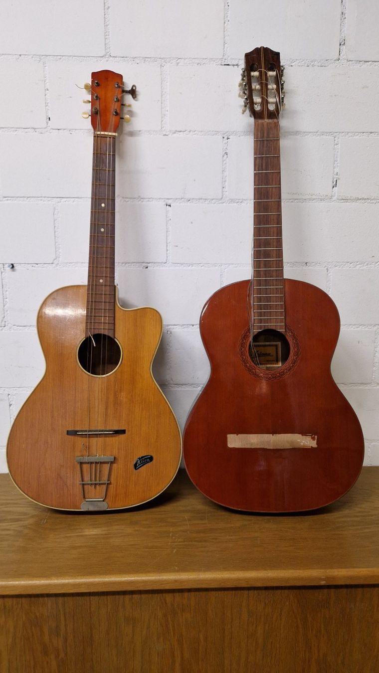 Musikinstrumente: 2  akustische Gitarren – Gebraucht aus Wädenswil von verebe 1
