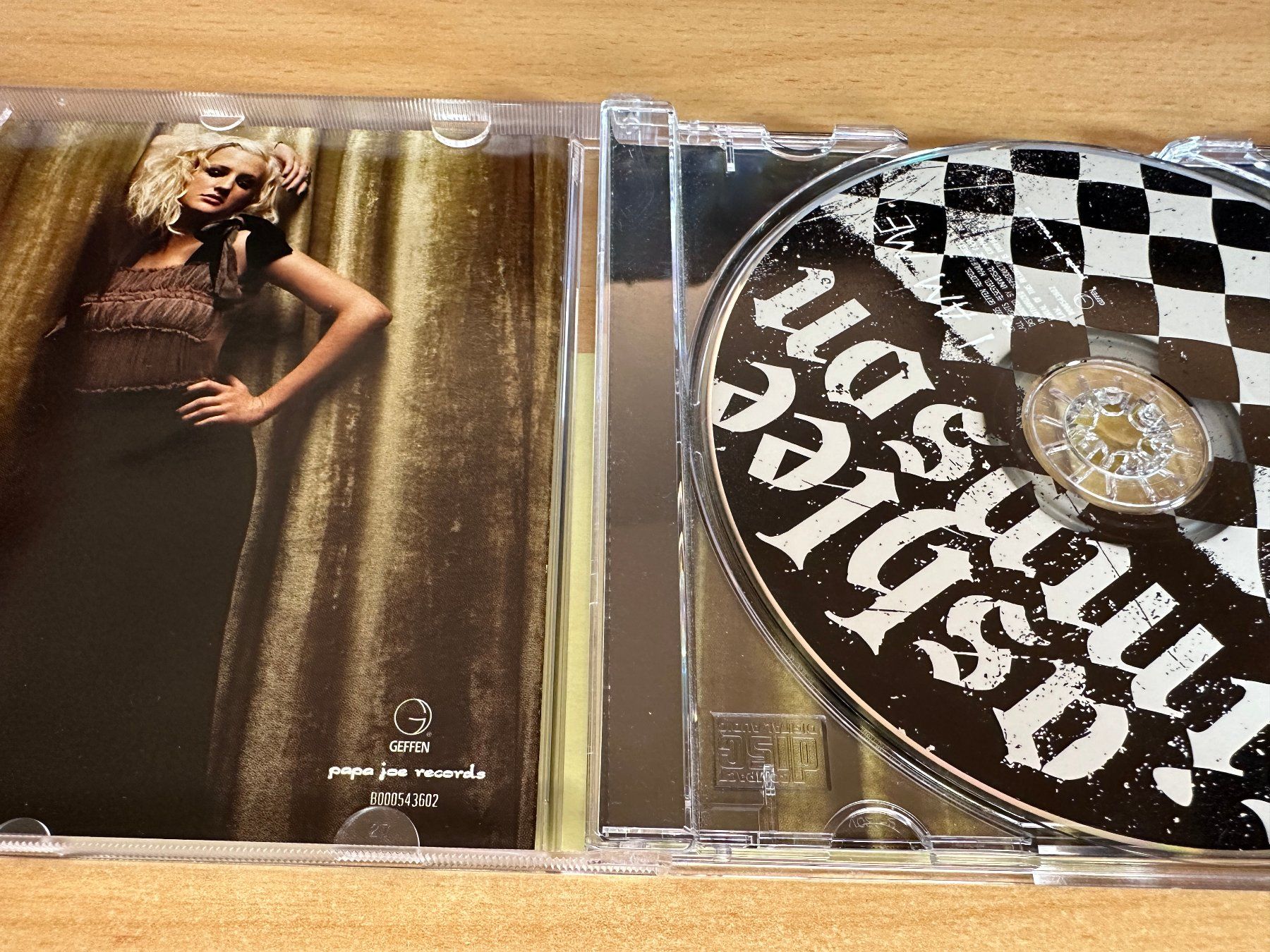 CDs: Ashlee Simpson – I Am Me – Gebraucht aus Rikon im Tösstal von Alpenmutz 2