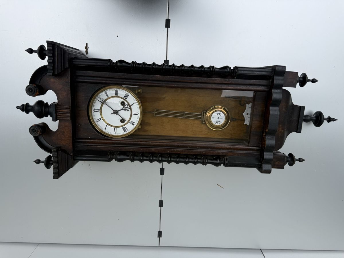 Orologi da terra & Orologi da parete: Antique Wall Clock with Pendulum - Swiss Craftsmanship! – Usato da Liebefeld venduto da Khampa 2