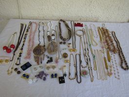 Lot Modeschmuck