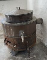 Alte Kupfer Chafing Dish mit Hahn und Rauchabzug