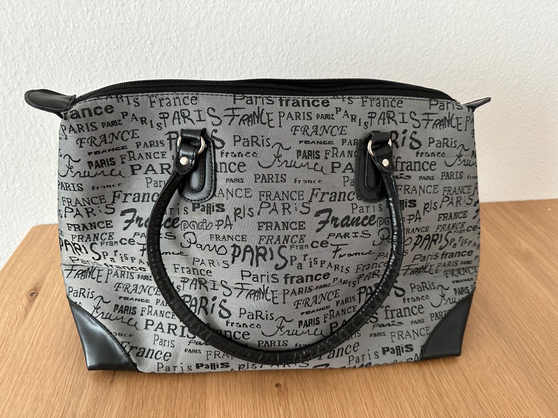 Borse da donna: Paris Tasche NEU! – Nuovo (secondo la descrizione) da Oftringen venduto da Breza22
