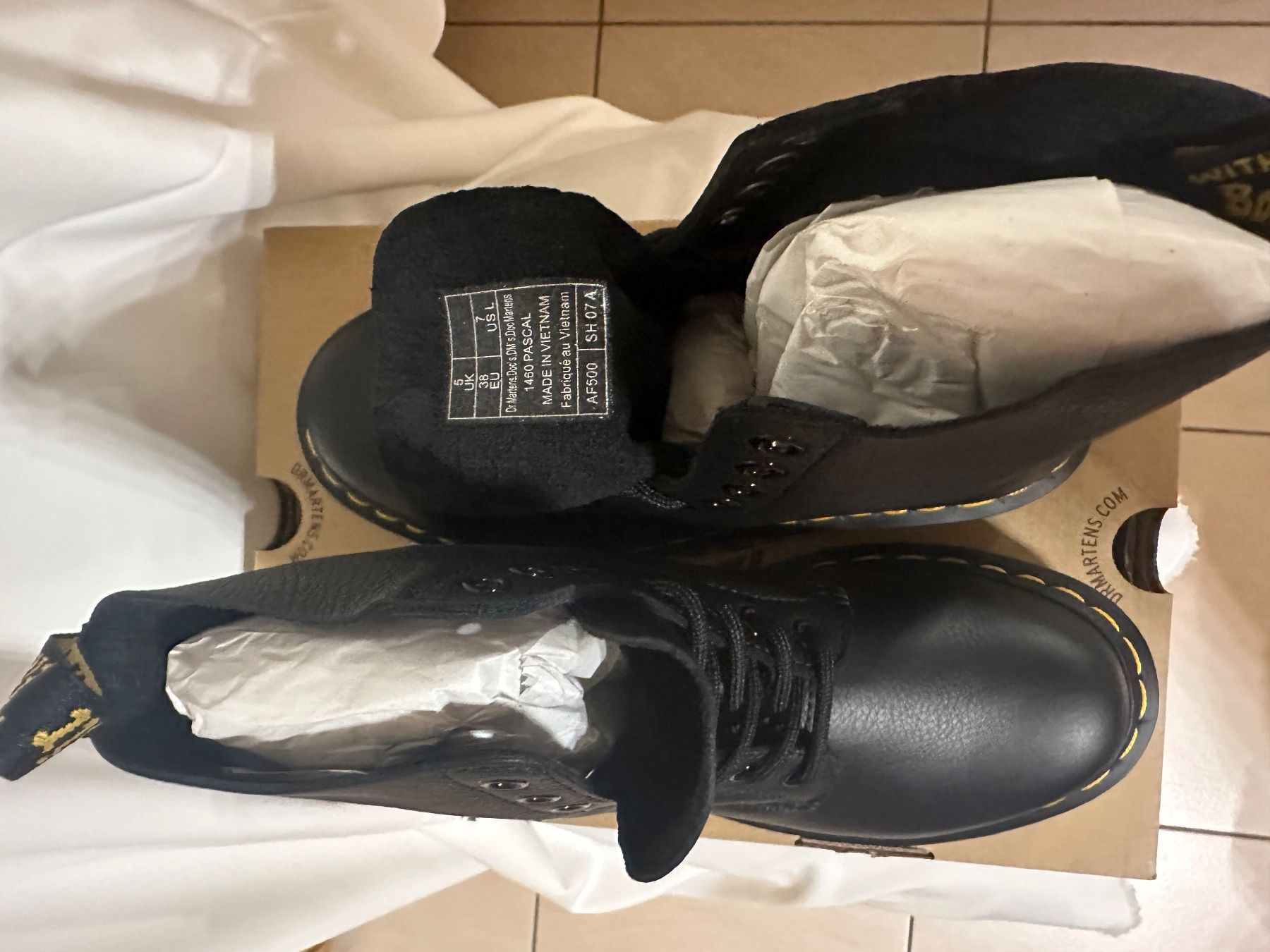 Dr. Martens Scarpe da uomo: Dr Martens – Nuovo e nell'imballaggio originale da Onex venduto da eri_jx6q 2