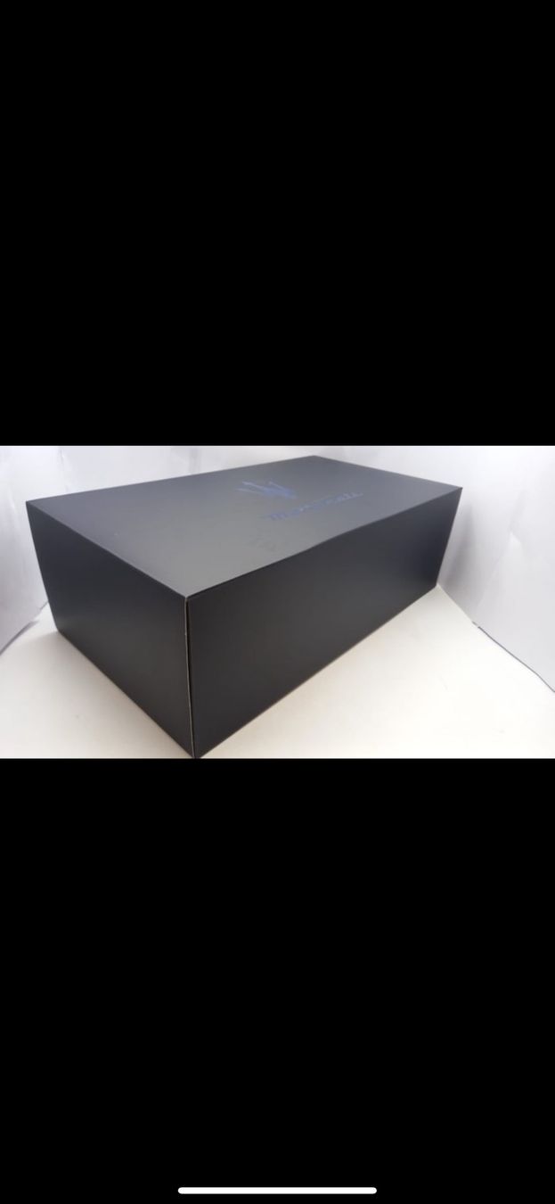 Maserati Modellautos: Maserati MC20 Cielo Model 1:12 – Neu und originalverpackt aus Weinfelden von Sagun 9