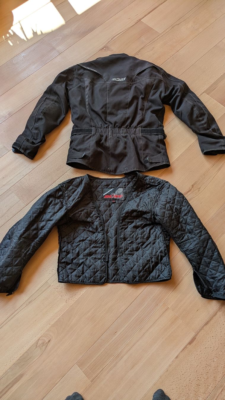 Vestes: Büse Lago Evo Motorrad Jacke, Grosse S/48  – D'occasion à Oberwil i. S. par Emil.G.Georgiev 1