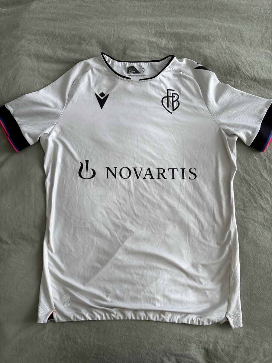 FC Bâle Maillots de corps & Pantalons: Fc Basel 1893 Trikot Gr. M – D'occasion à Kehrsatz par mes_p7jc