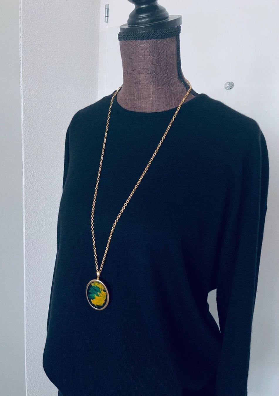 Catenine: Wunderschöne Kette mit Medaillon – Usato da Winkel venduto da KaschmirArt 8