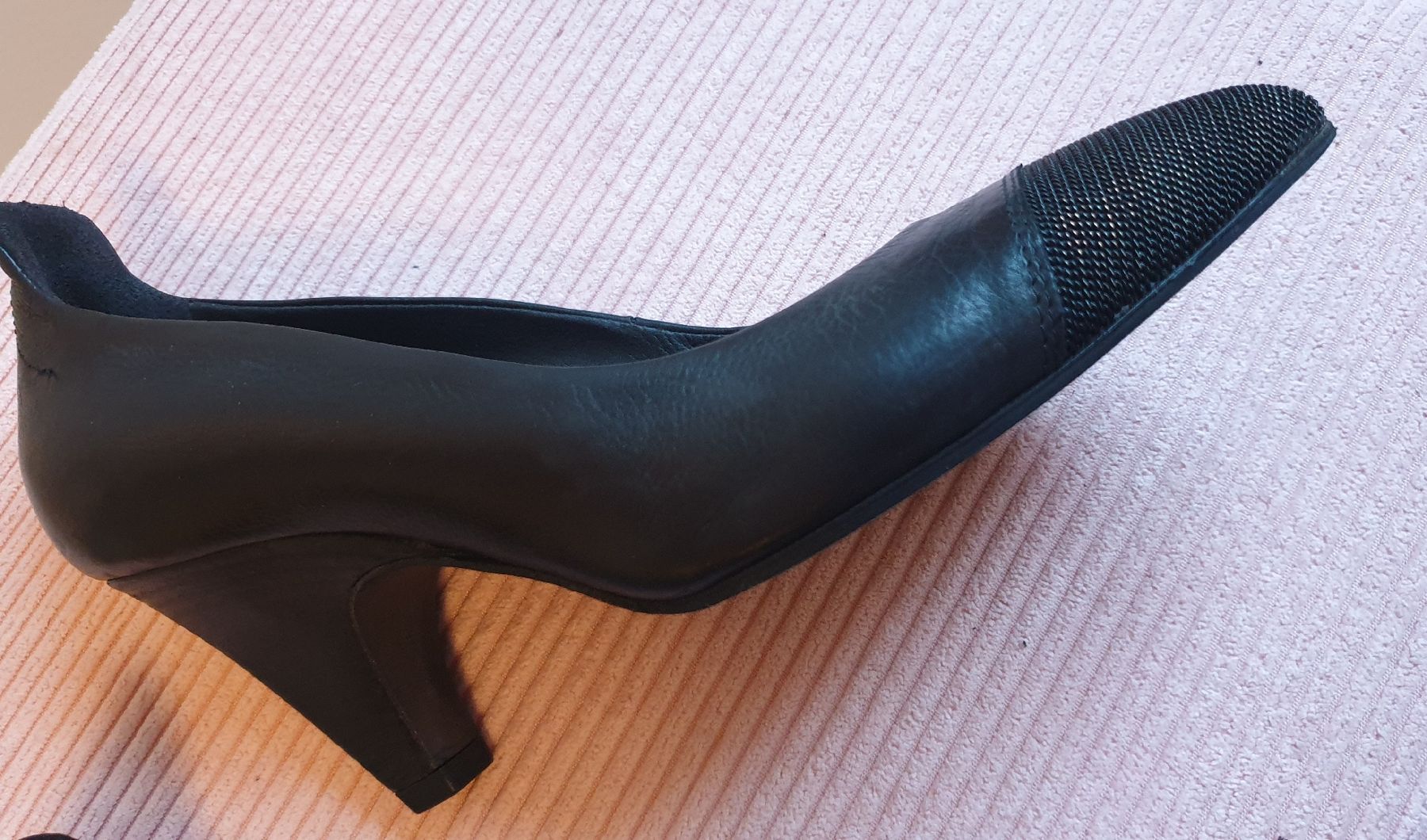 Scarpe da donna: Echtleder Pumps Grösse 37 – Usato da Wil SG venduto da Glitter 2