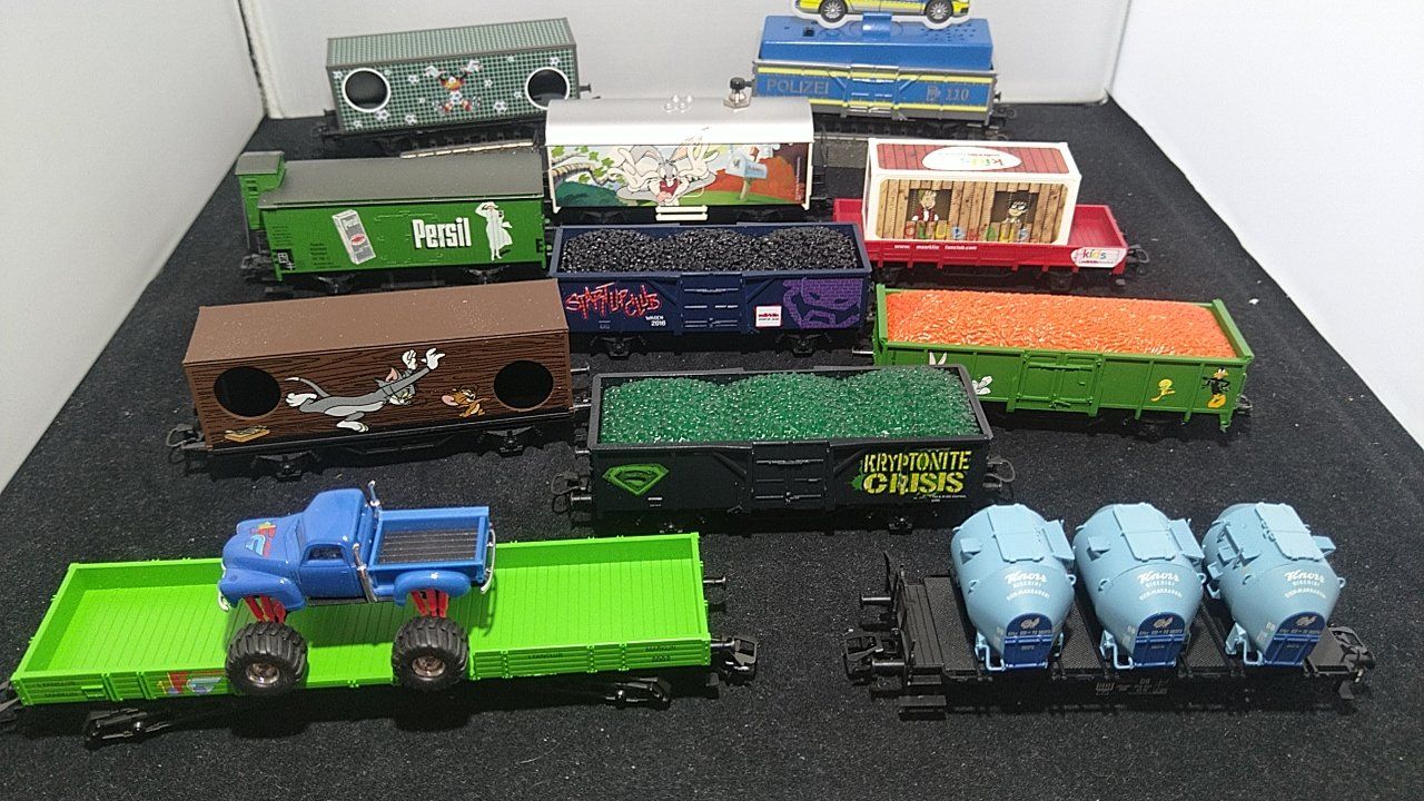 Märklin Modellini di ferrovie: 11 Jahreswagen Märklin – Usato da Uster venduto da Regenwurm61