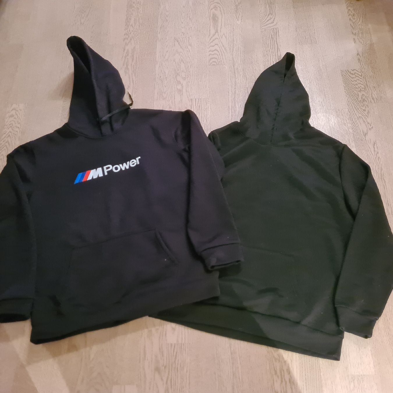 Pulls & Sweat-shirts: 2 Kapuzenpulli Gr. M schwarz – D'occasion à Steinen par turbogeiss99 1