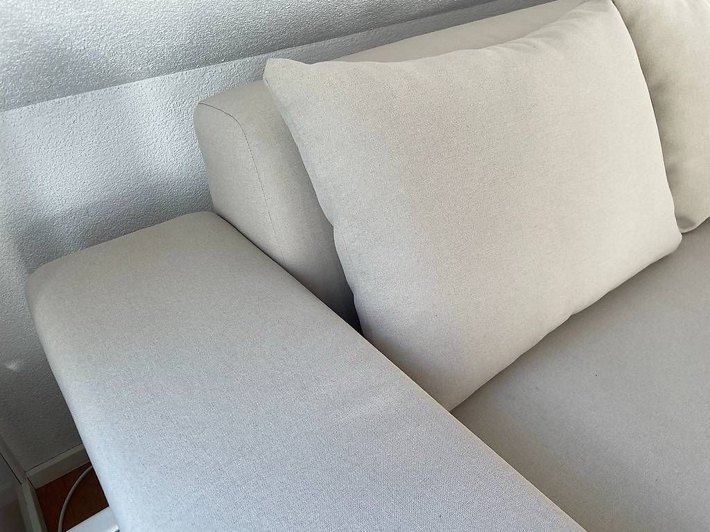 Divani: Beiges Sofa aus Stoff von Sophisticated (Floater) – Usato da Zürich venduto da Baral1234 2