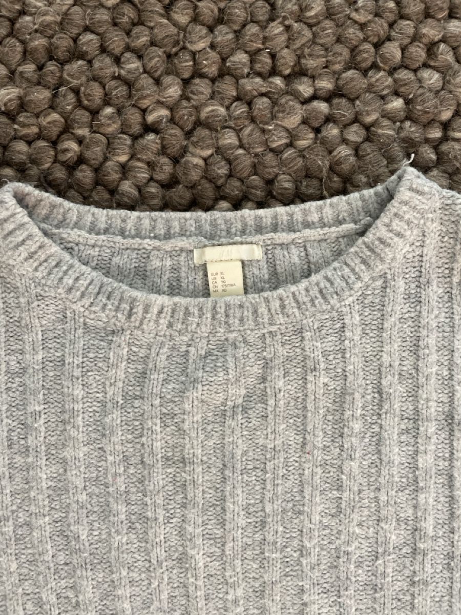 H&M Maglioni & Felpe: Schöner Oversize Strickpullover, hellgrau, Grösse XL – Usato da Hedingen venduto da sam_vks6 1