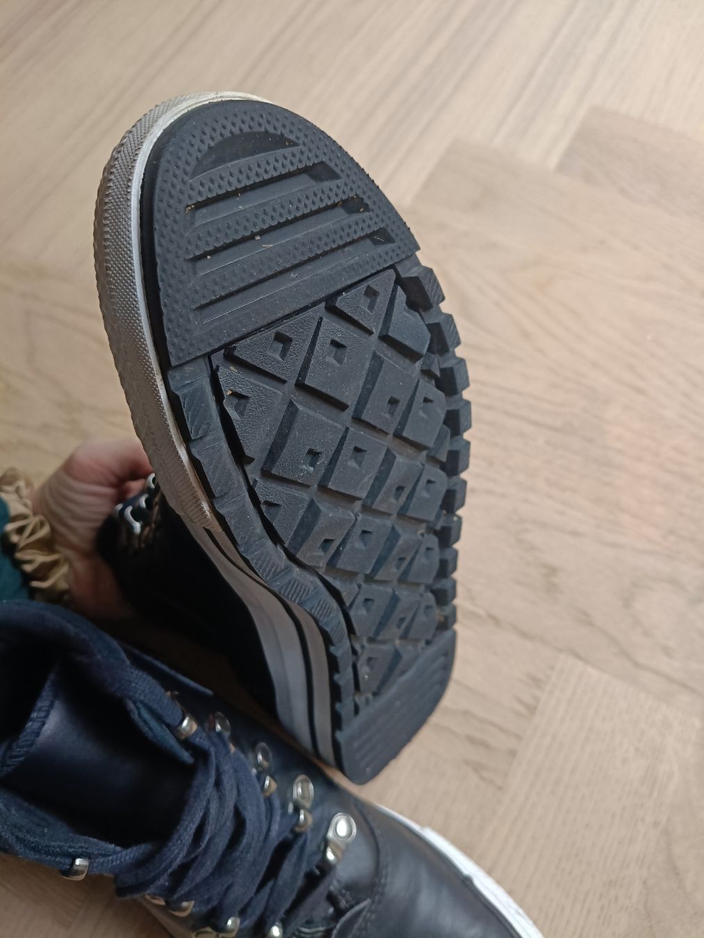 Converse Chaussures hommes: Converse All Star Leder Chucks – Neuf (Voir description) à Adliswil par Vimovi 3