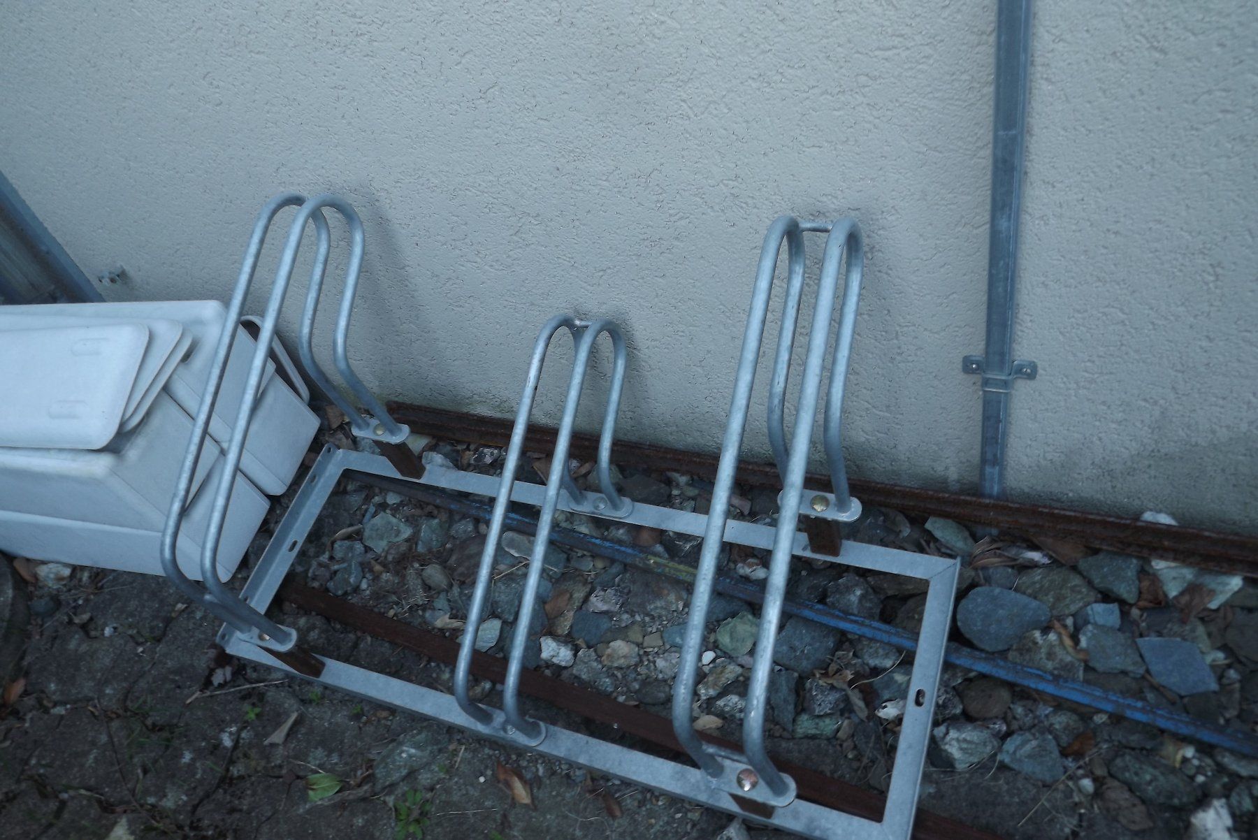 Cavalletti per biciclette: Veloständer – Usato da Hittnau venduto da Szekler