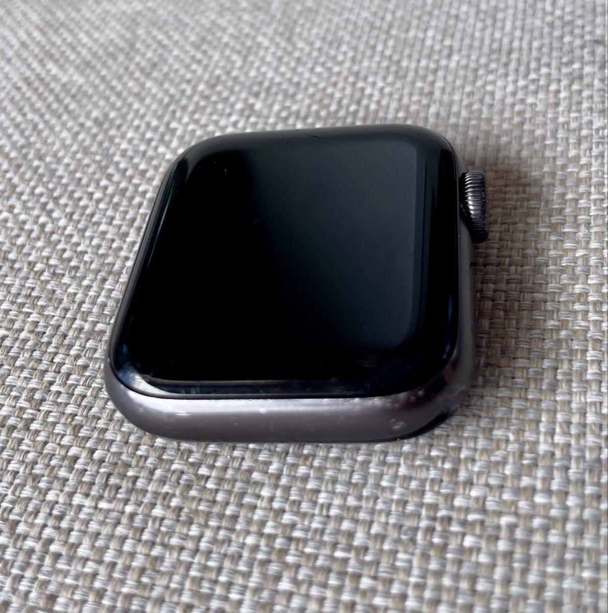 Apple Smartwatch: Apple Watch SE (1. Generation) – Usato da Einsiedeln venduto da rt. 1