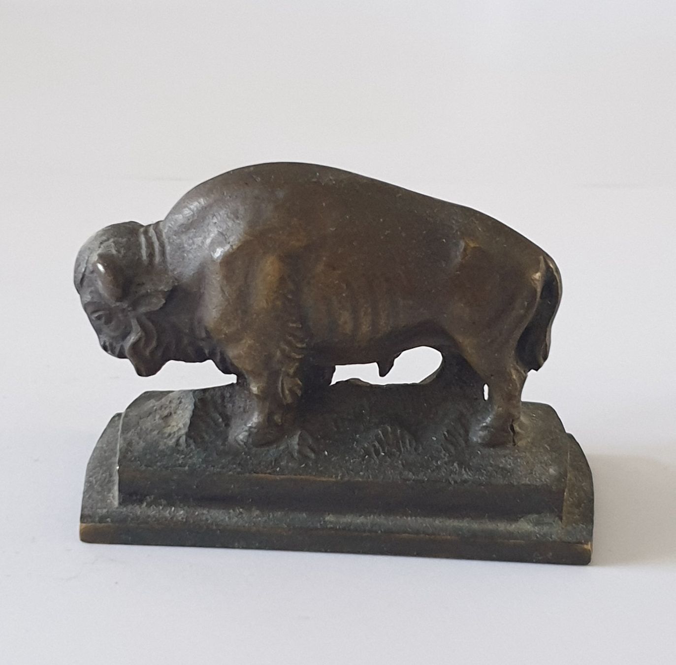 Sculture & Statue: ANTIKE BRONZE FIGUR BISON STIER – Usato da Locarno venduto da ICARO8 2