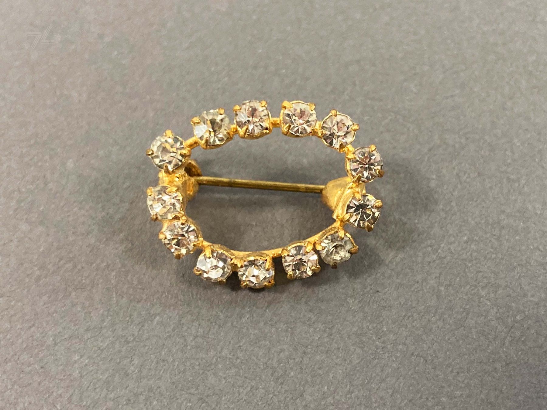 Broschen & Nadeln: Vintage Modeschmuck Anstecknadel Brosche – Gebraucht aus Wetzikon ZH von cyan74