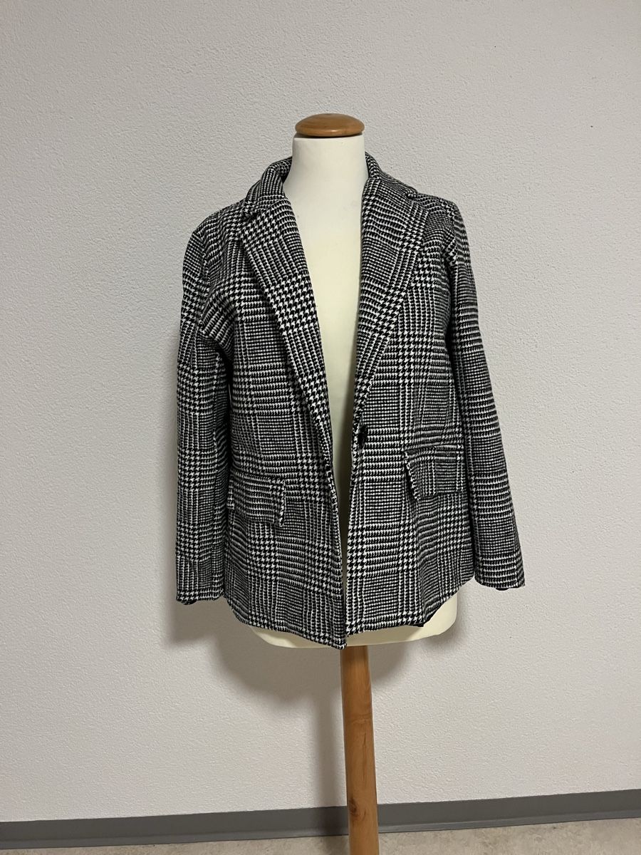 Giacche: Boohoo Blazer Glencheck Schwarz/Weiss Gr. 36 – Usato da Thalheim venduto da karmabis_