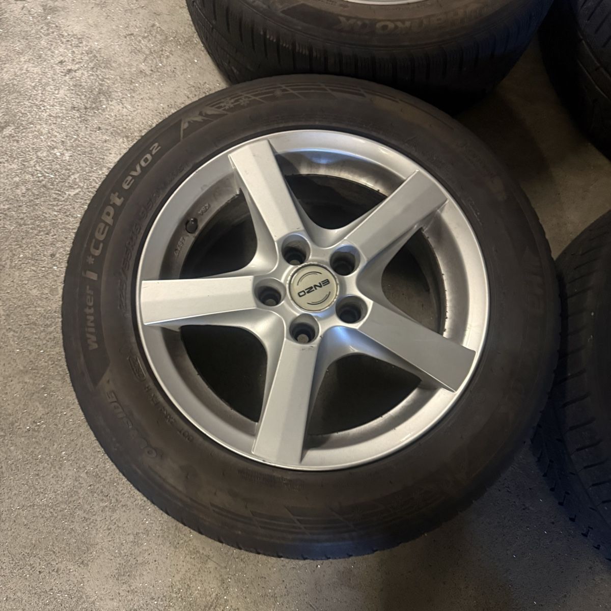 Pneumatici & Ruote complete: Mercedes Felgen E klasse W211 – Usato da Luzern venduto da Benzamg1 1