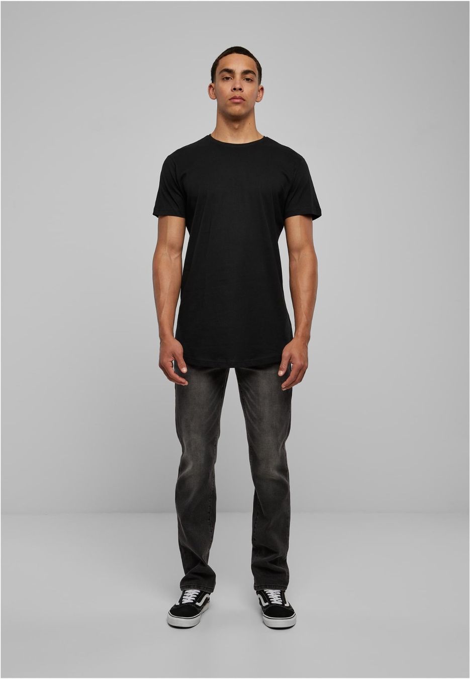T-shirt: UGi Shaped Long Tee - Extra Lang - Schwarz – Nuovo e nell'imballaggio originale da Regensdorf venduto da StyleTown 3