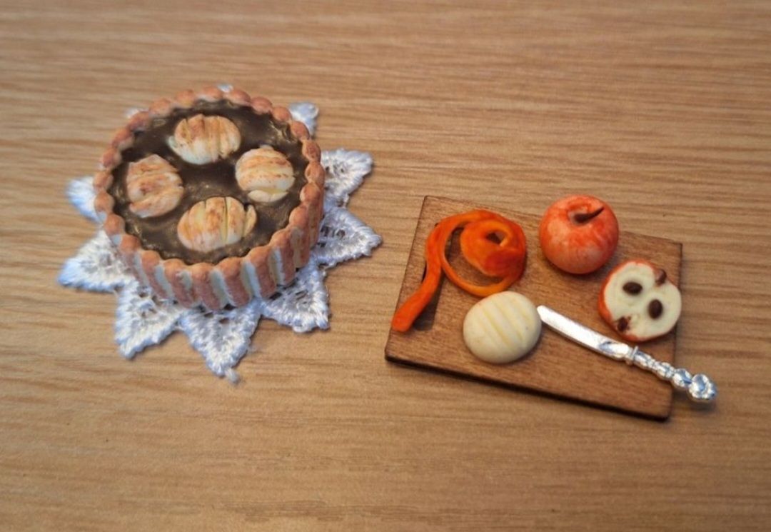 Case e mobili per bambole: Puppenhaus Apfelkuchen Set – Nuovo (secondo la descrizione) da Zürich venduto da HandmadeTinyFood 1