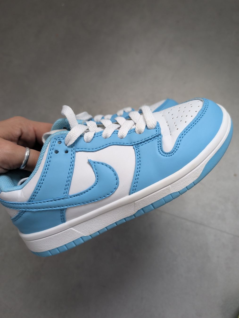 Nike Herrenschuhe: Nike Dunk Low Sneaker hellblau Gr.31 – Gebraucht aus Kaisten von gra_7v6b 1