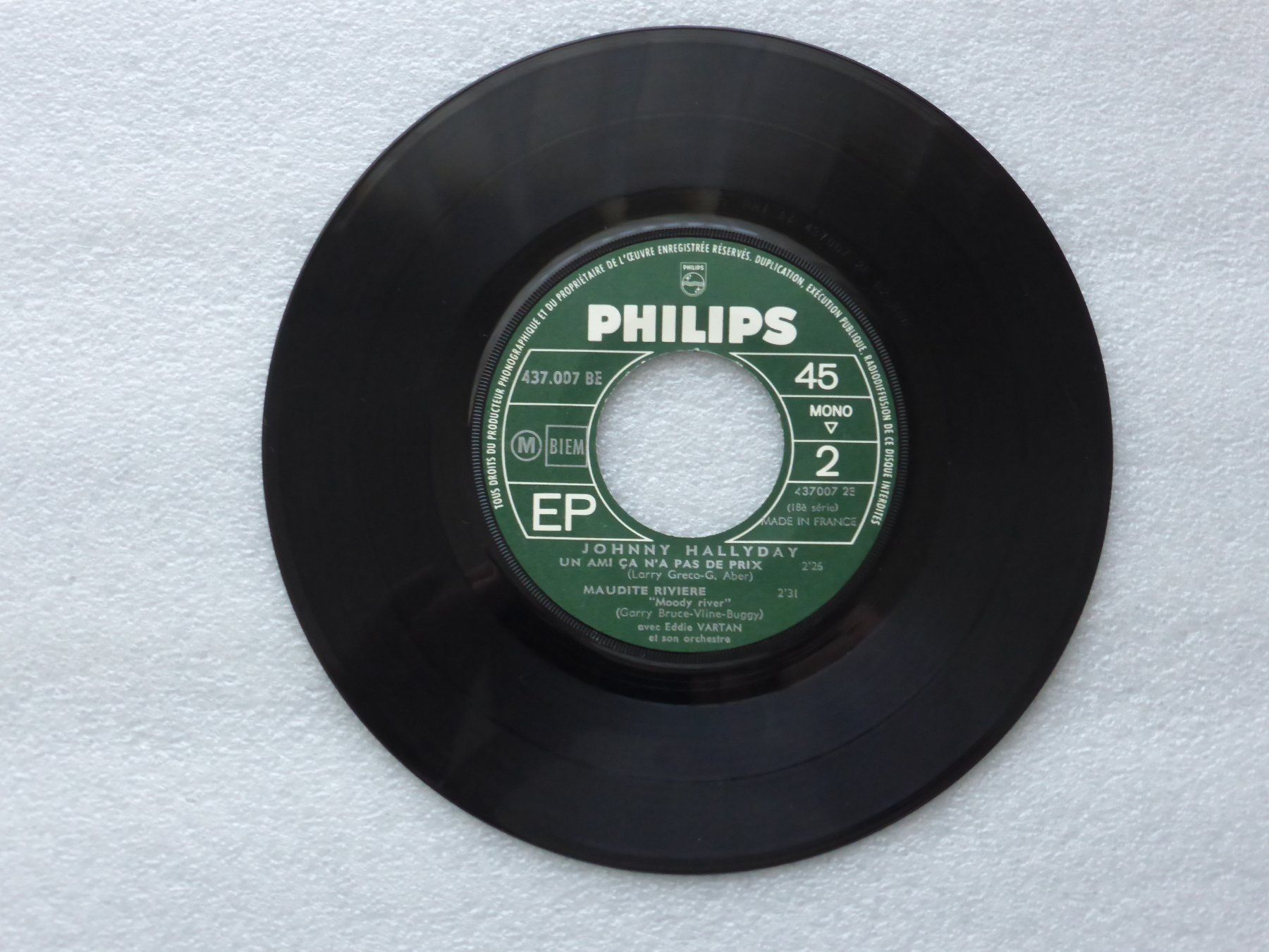 Dischi in vinile: Vinyl Single   EP  JOHNNY HALLYDAY – Usato da Küssnacht am Rigi venduto da Mondkinder 2