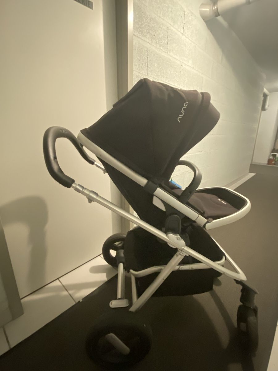 Nuna Carrozzine: Poussette Nuna noir – Usato da Martigny venduto da ori_x57c 3